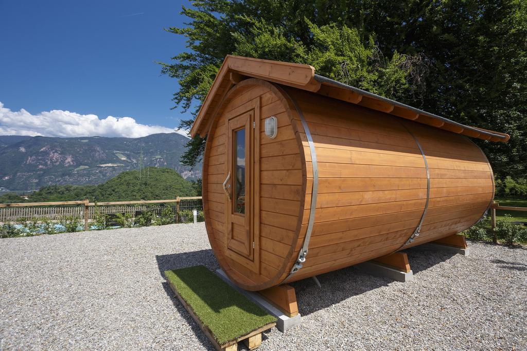 Hotel Sigmundskron Appiano Sulla Strada Del Vino Bagian luar foto