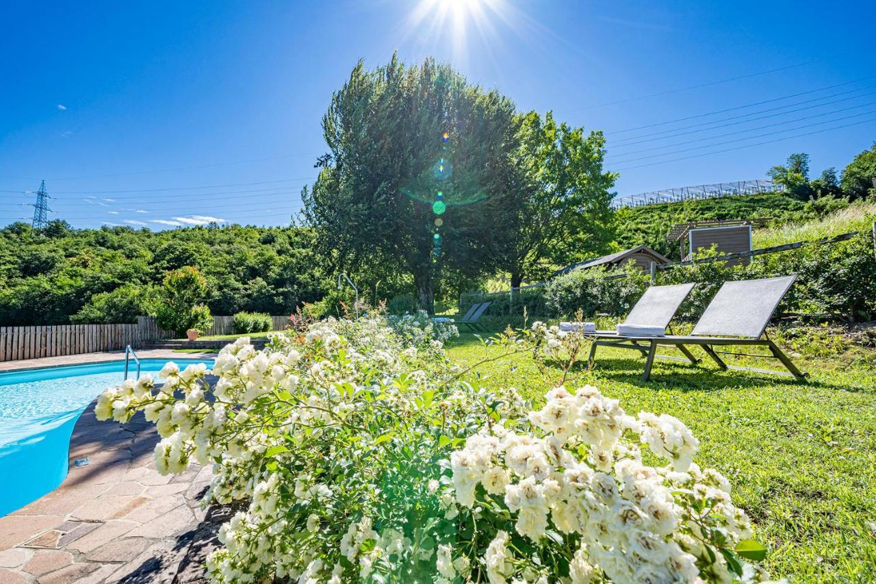 Hotel Sigmundskron Appiano Sulla Strada Del Vino Bagian luar foto